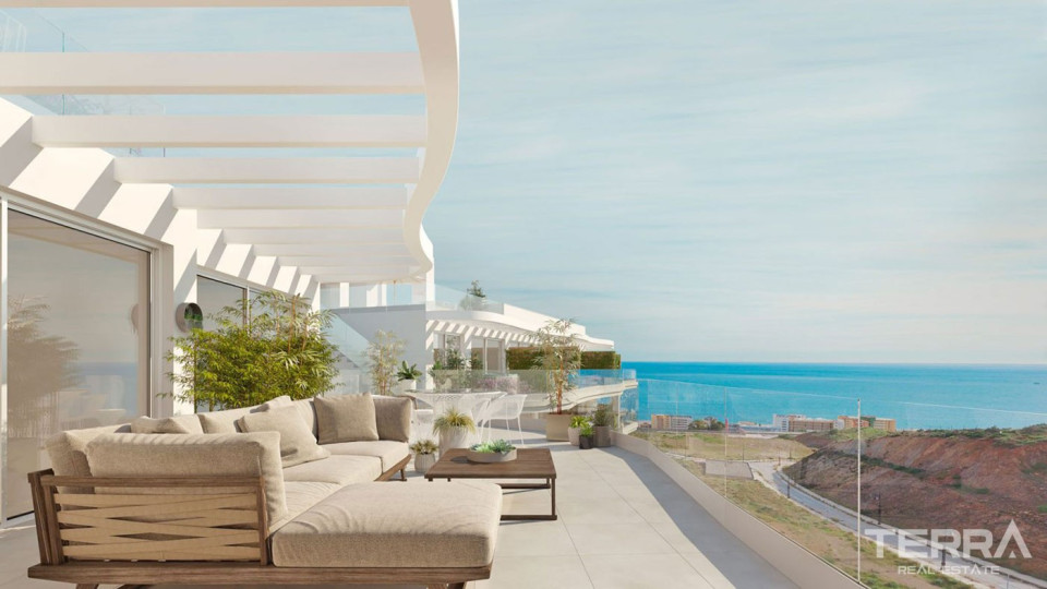 New Apartments in Fuengirola with Large Terraces & Panoramic Sea View