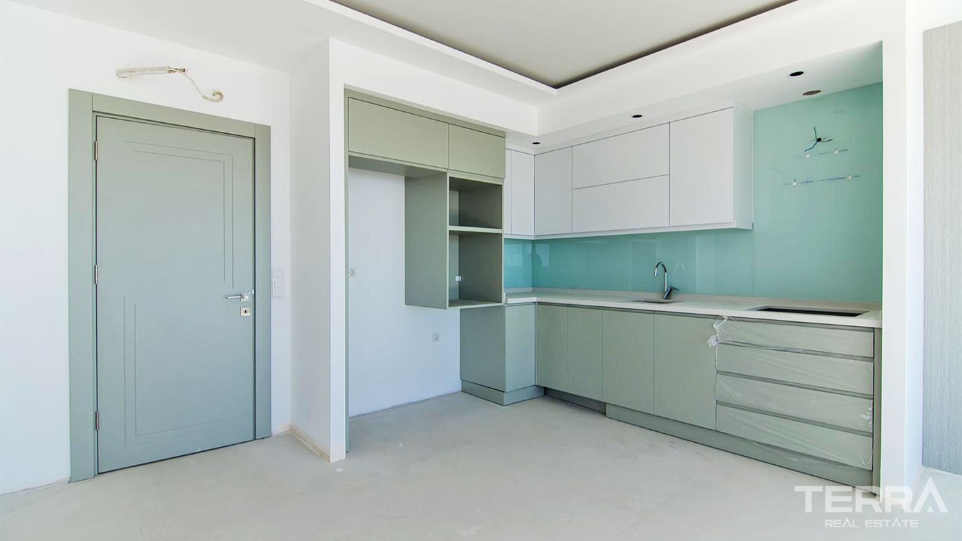 Modern Beachfront Apartments and Penthouses for Sale in Alanya Kestel - 36308