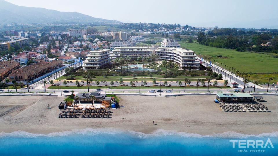 Luxury Seafront Apartments in a Top Location in Torremolinos Malaga
