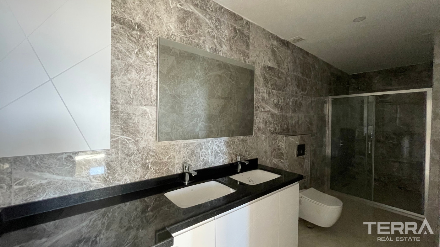 New Apartments for Sale in Alanya City Center near Cleopatra Beach - 100171