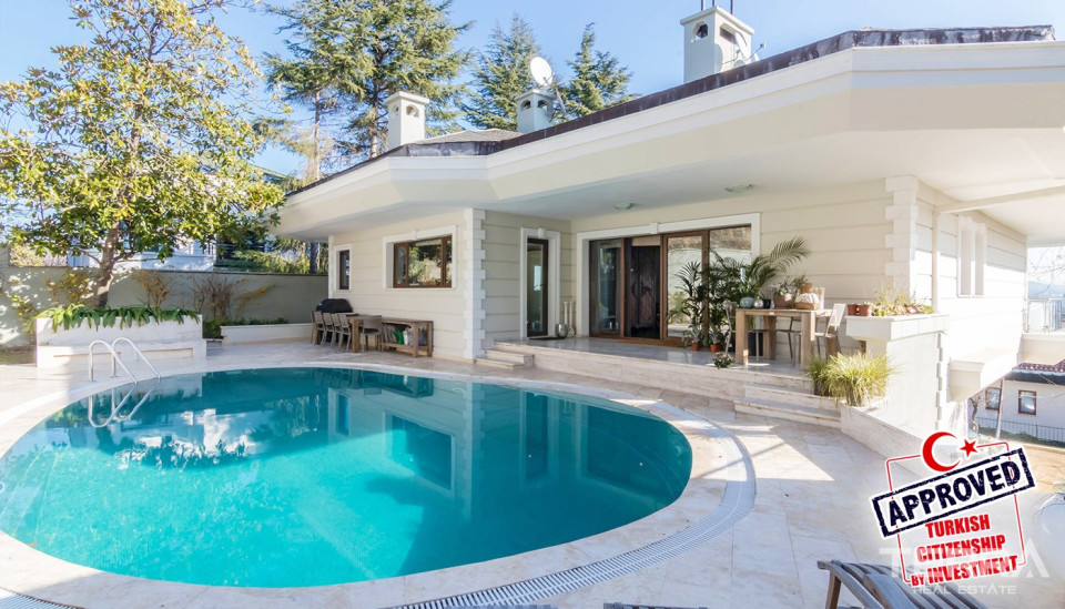Elegant Villas for Sale in Istanbul with Astonishing Bosphorus View