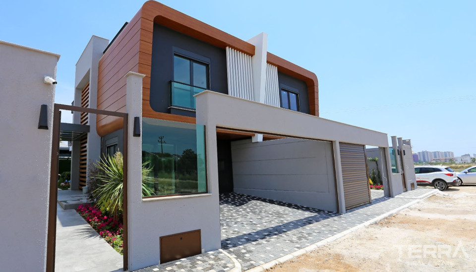 Luxury Kundu Park Villas for Sale with Private Pool in Antalya