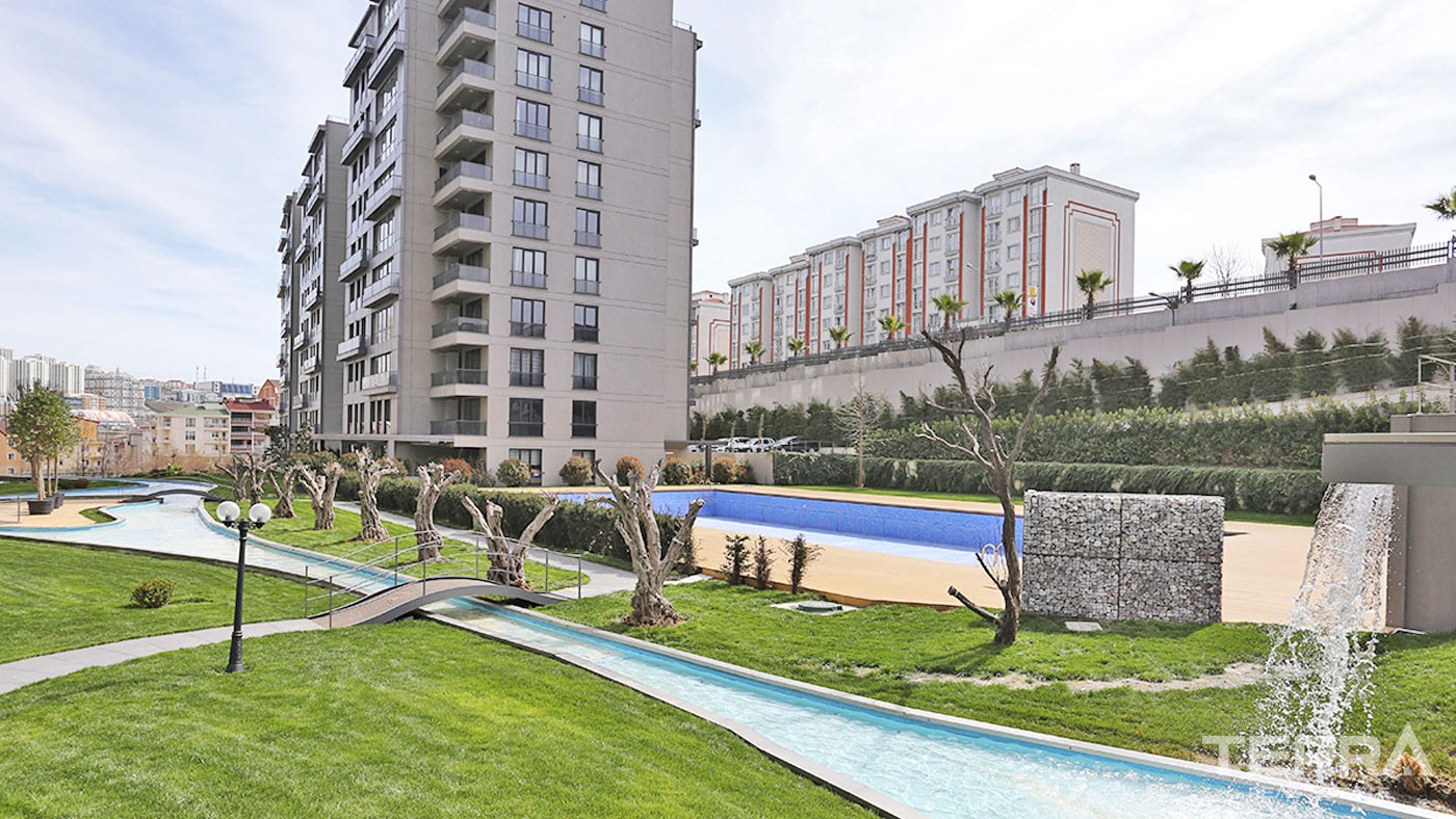 Family Apartments in Istanbul Esenyurt Situated in a Developed Complex - 29007