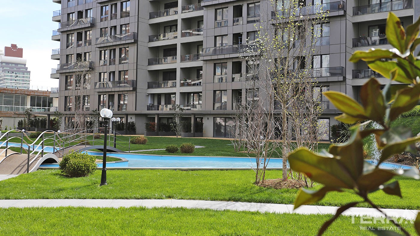 Family Apartments in Istanbul Esenyurt Situated in a Developed Complex - 29020