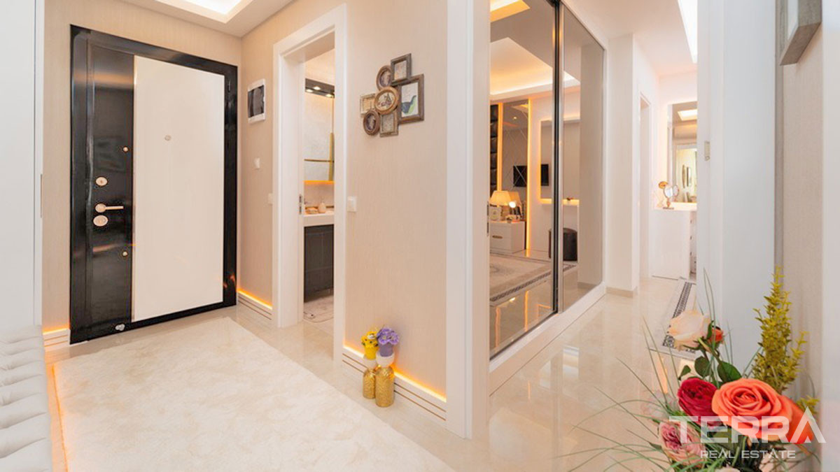 Apartments for Sale in Yekta Kingdom Trade Center, Mahmutlar, Alanya - 50786