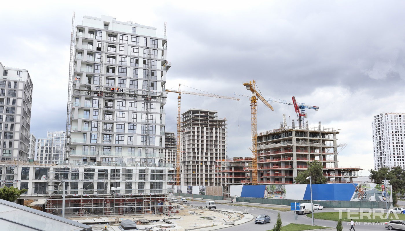 Well-designed Apartments Located in a Modern Complex in Bahçeşehir - 32476