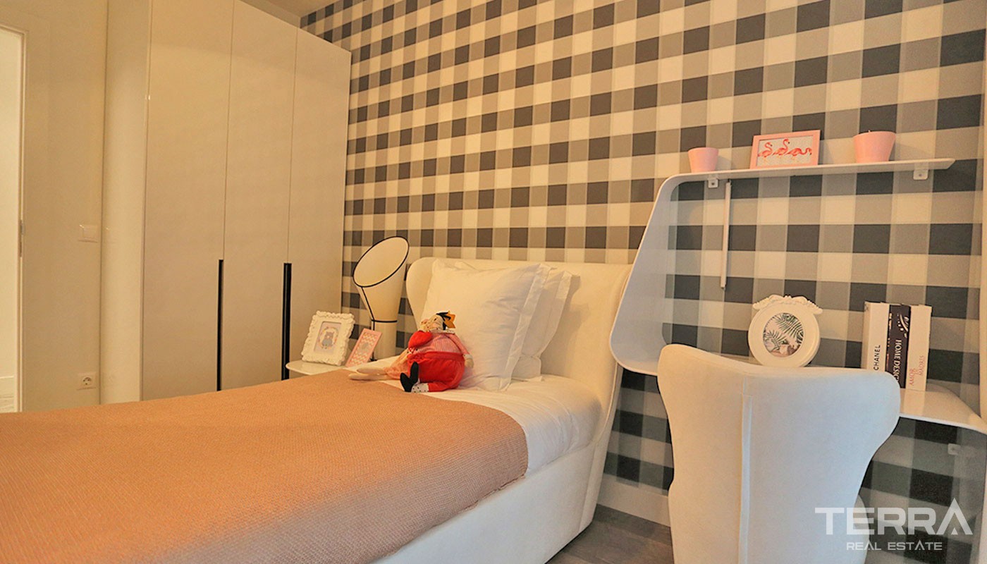 Well-designed Apartments Located in a Modern Complex in Bahçeşehir - 32493