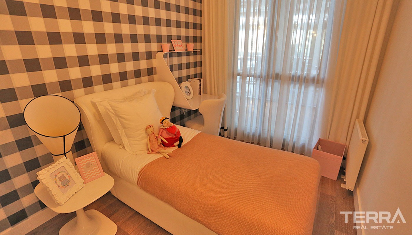 Well-designed Apartments Located in a Modern Complex in Bahçeşehir - 32495