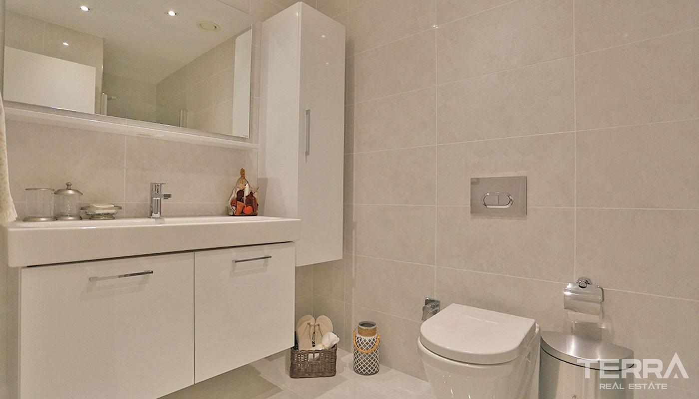 Well-designed Apartments Located in a Modern Complex in Bahçeşehir - 32497