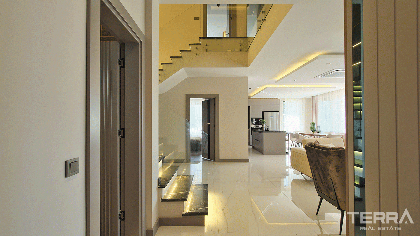 Maisons de Luxe Avec Piscine Privée à Vendre à Alanya Kargıcak - 98003