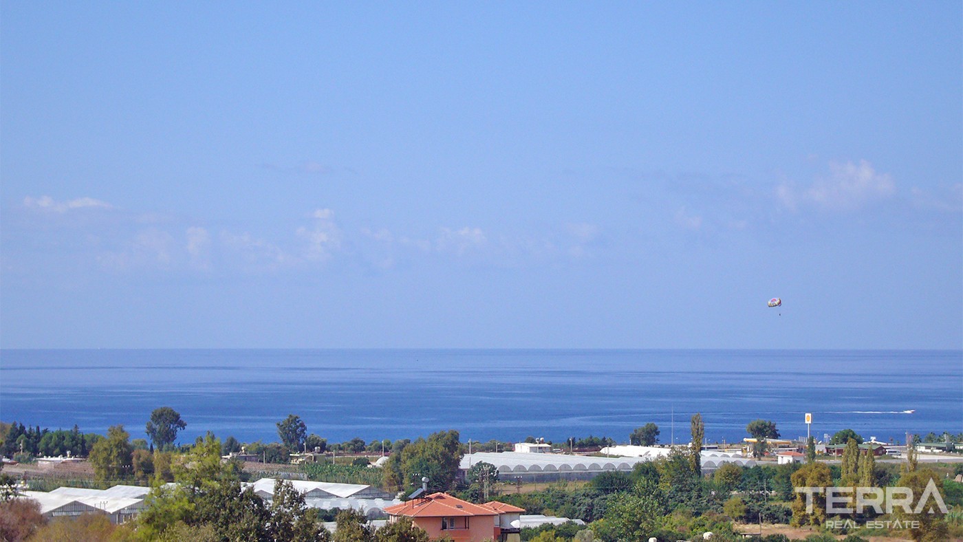 Luxury Villa Overlooking Mediterranean Sea and Castle in Alanya - 33875
