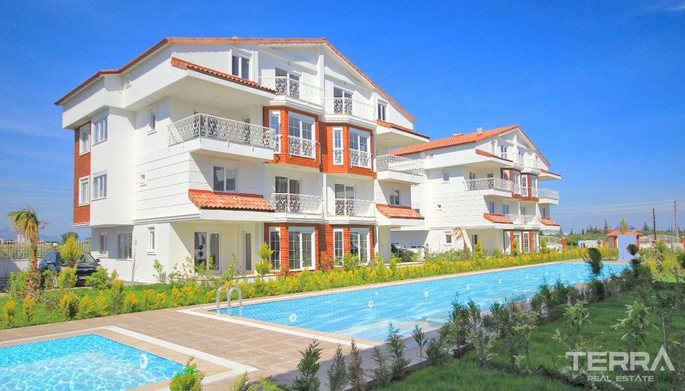Spacious Antalya Apartments Surrounded by Nature in Döşemealtı