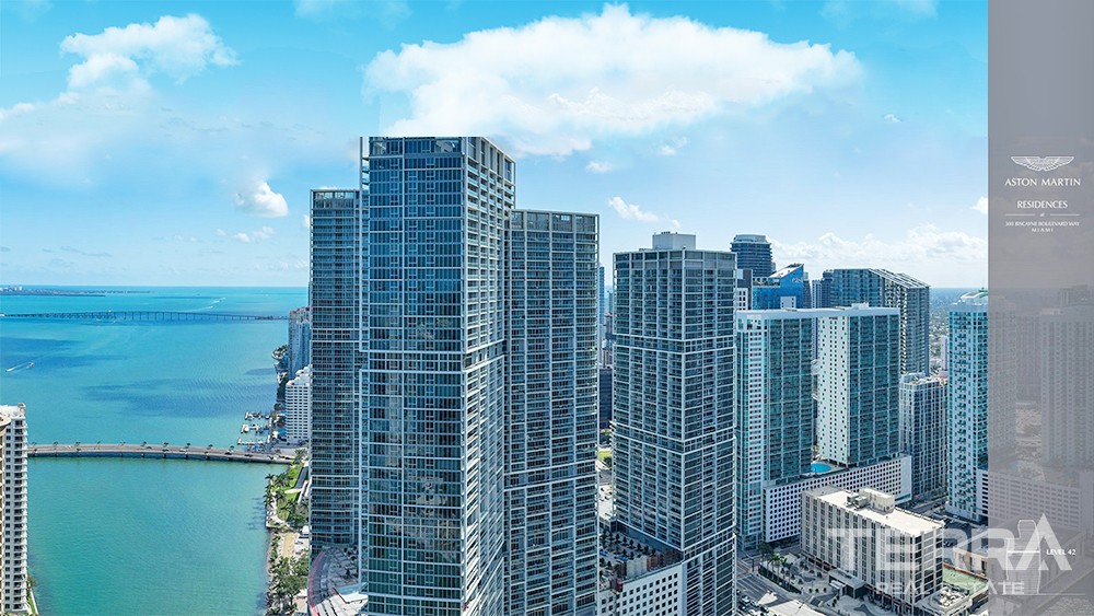 Exclusive Apartments with Panoramic Views of Biscayne Bay in Miami - 35700