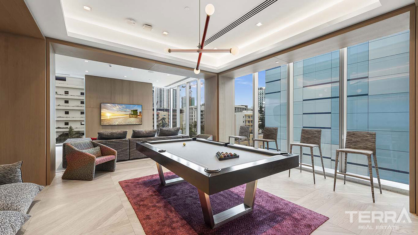 Stylish Apartments in Miami East Edgewater with Charming Sea Views - 96280