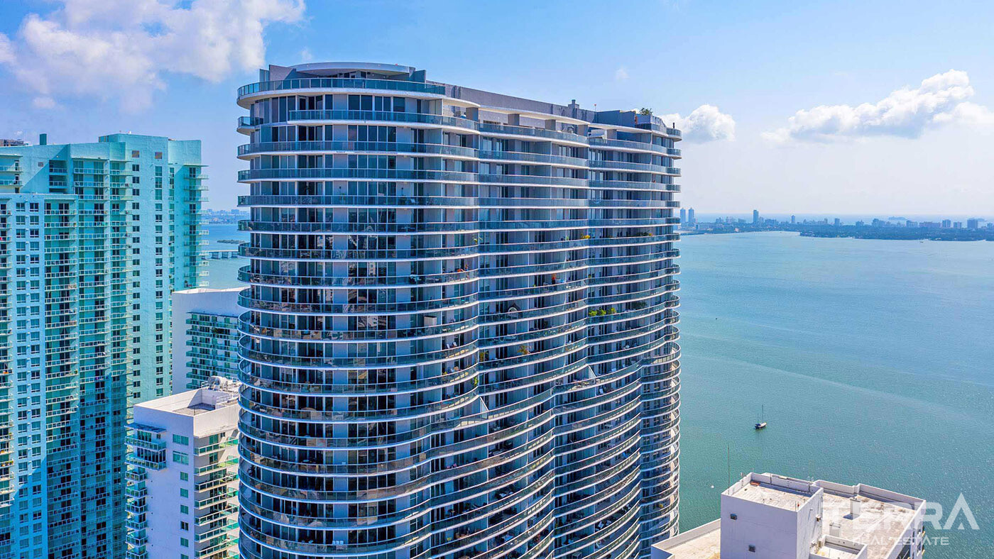 Seafront Miami Apartments Offer Luxury Living with Rich Facilities - 96256