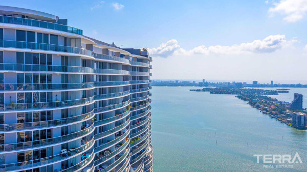Seafront Miami Apartments Offer Luxury Living with Rich Facilities