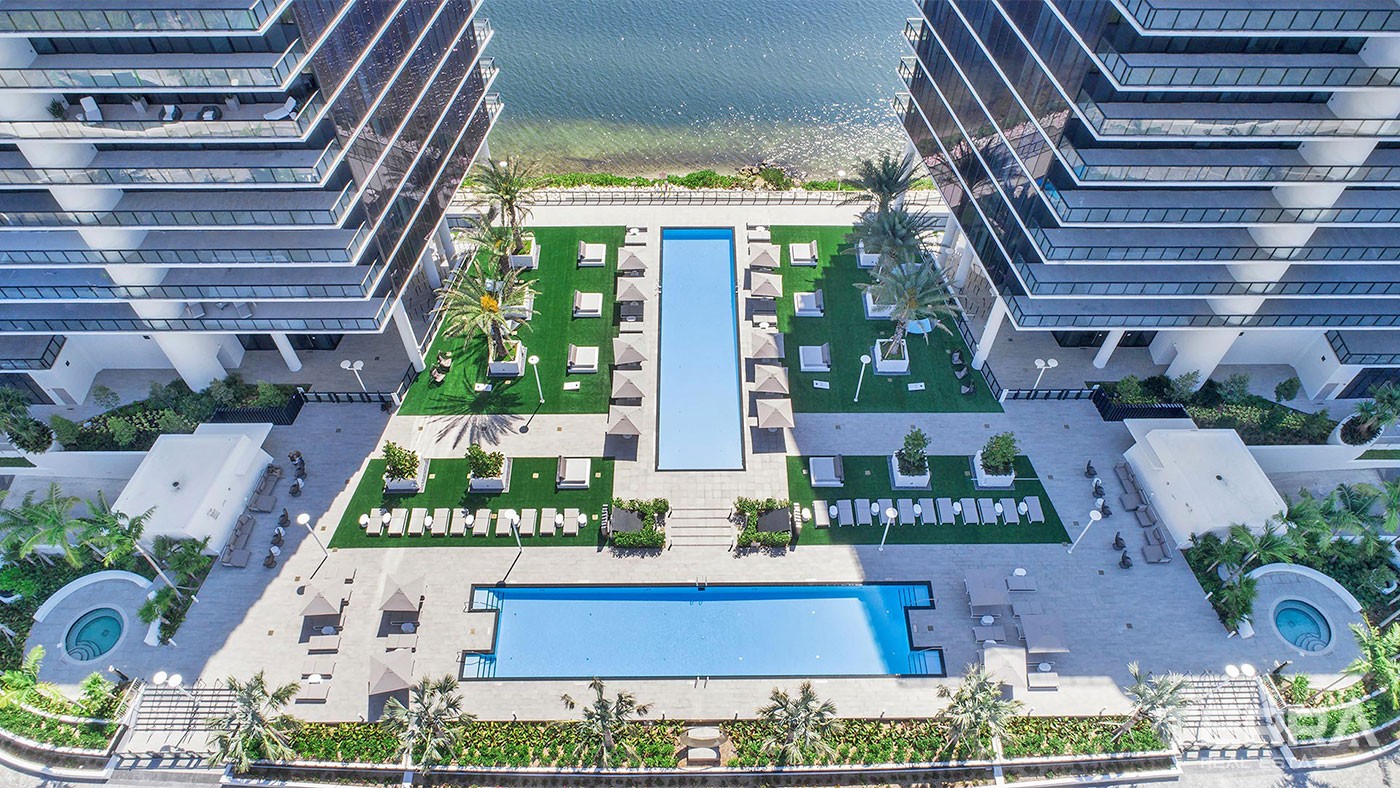 Panoramic Sea View Condos Located on an Island in Florida Aventura - 36327