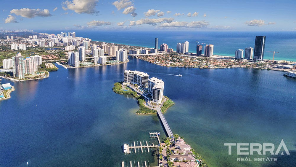 Panoramic Sea View Condos Located on an Island in Florida Aventura - 36353