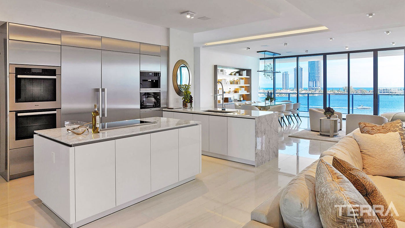 Panoramic Sea View Condos Located on an Island in Florida Aventura - 36365