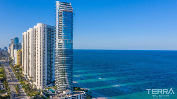 Luxury Ritz Carlton Condos for Sale in Miami Sunny Isles Beach