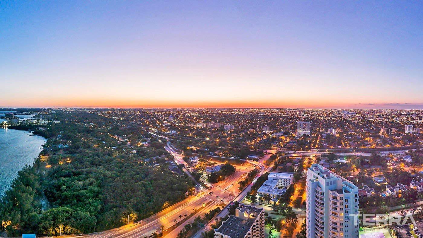 Elegantly Designed Condos for Sale in the Luxury Una Residences Miami - 36466