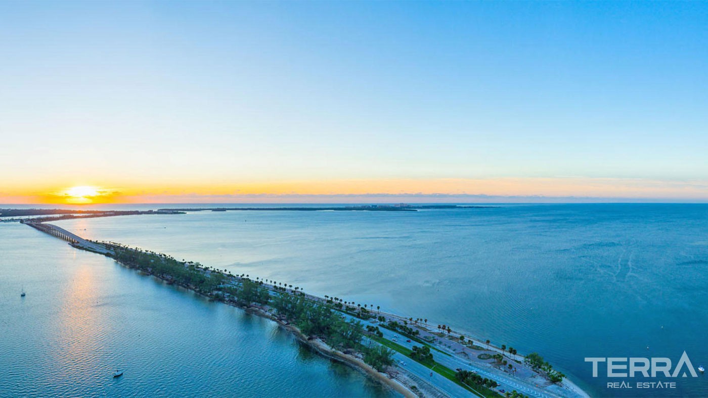 Elegantly Designed Condos for Sale in the Luxury Una Residences Miami - 36471