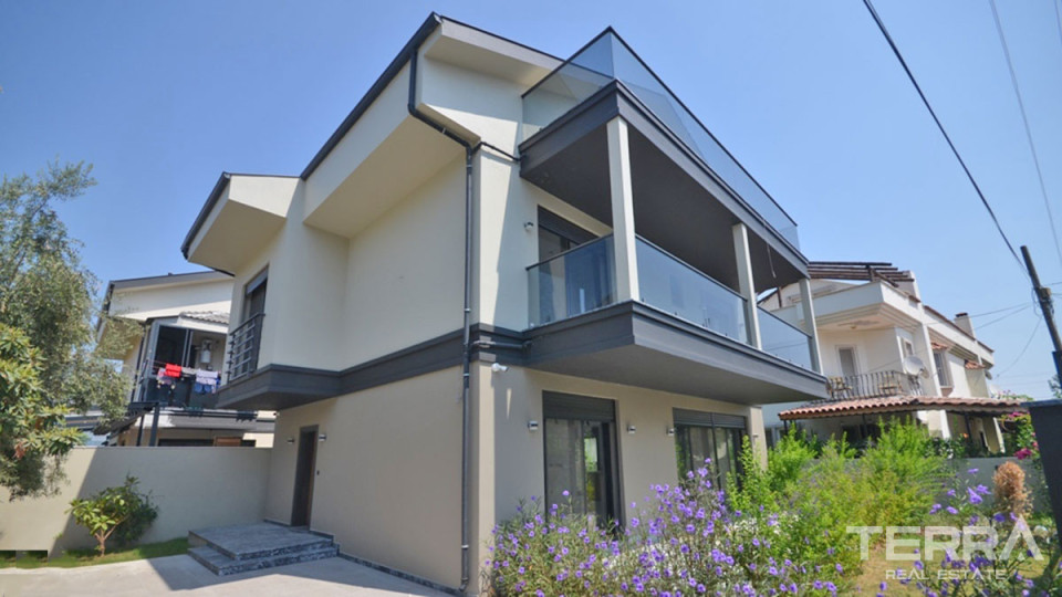 New Detached Villa with Swimming-pool for Sale in Fethiye Centre