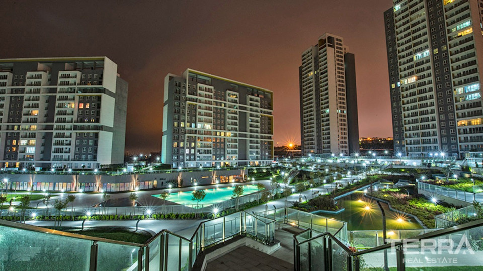 Istanbul Apartments with city and nature view for Sale in Başakşehir