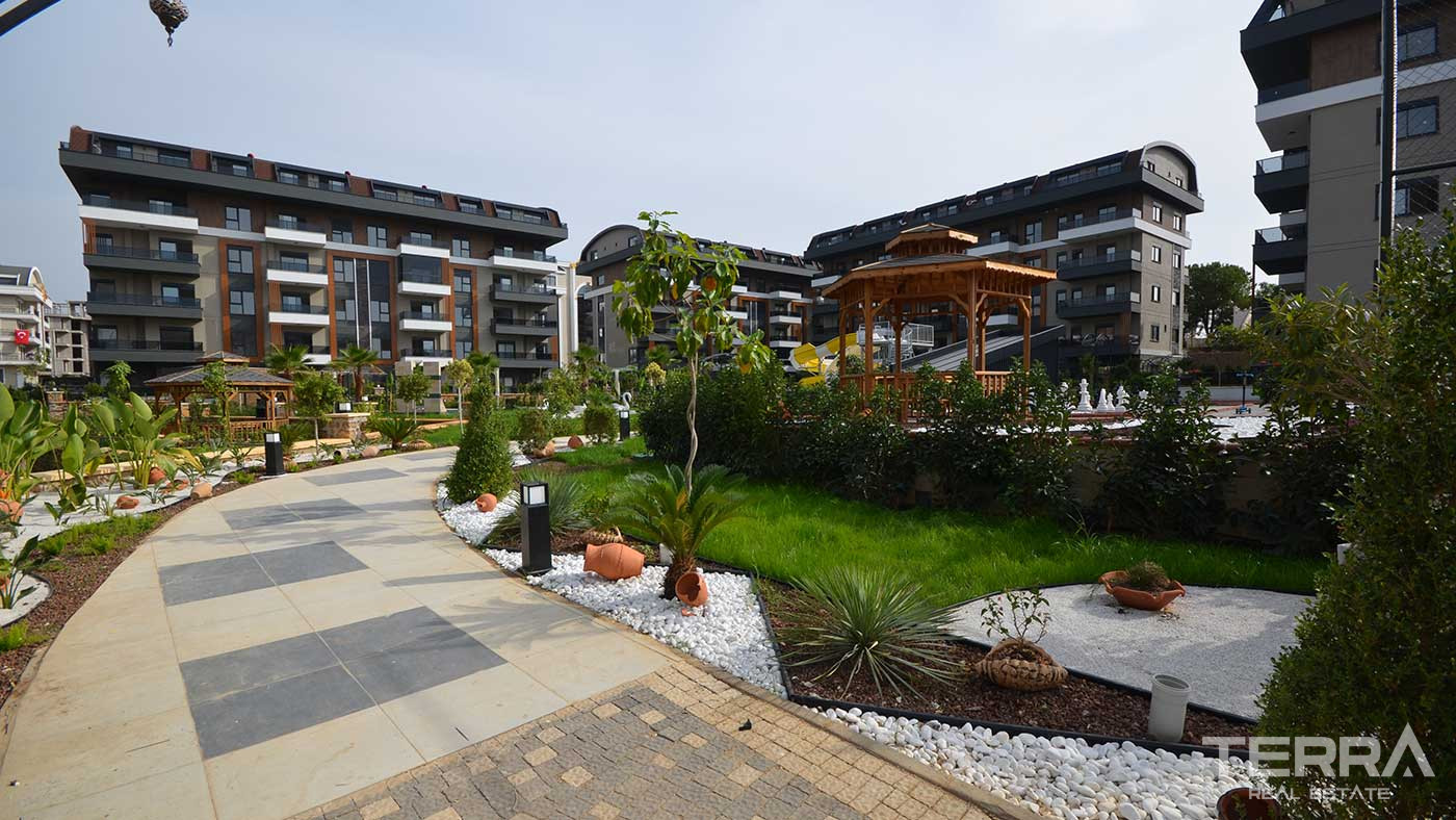 Alanya, Oba'da Şehir ve Deniz Manzaralı Satılık Modern Daireler - 88583