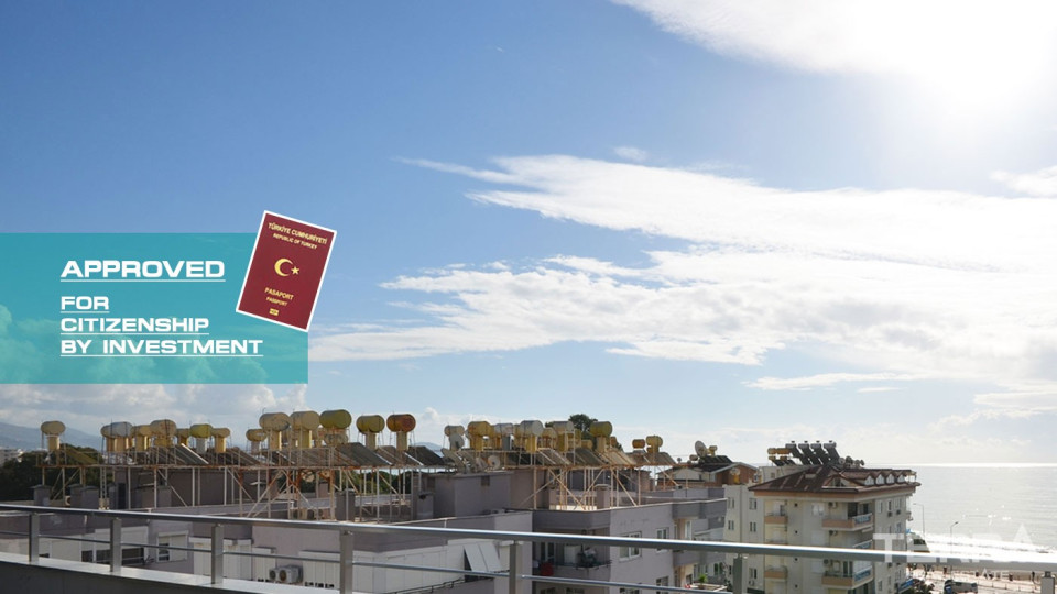 Sea-View Apartment Only 50 m from the Beach in Alanya Center
