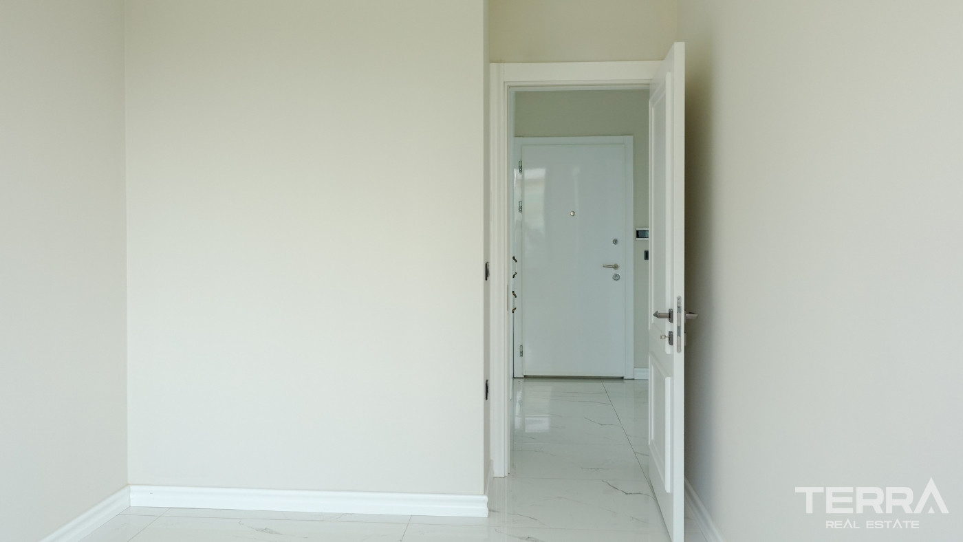Amazing Seafront Apartments with Amenities for Sale in Alanya Kestel - 99880