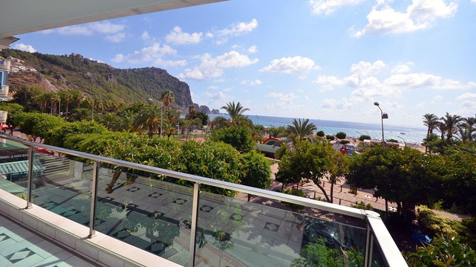 Seafront Apartments for Sale at Cleopatra Beach in Alanya