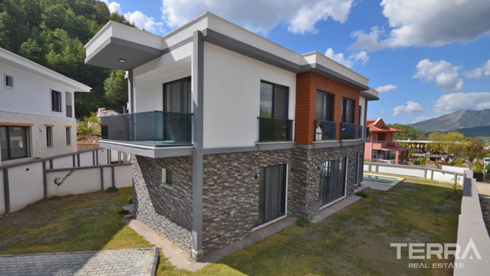 Luxury Duplex Villa with a Large Pool in Peacefull Fethiye Üzümlü