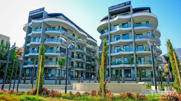 Sea-View Apartments in Alanya City Center Only 150 m from the Beach