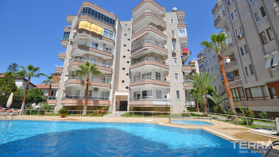 2-Bedroom Apartment with Sea View in Mahmutlar, Alanya