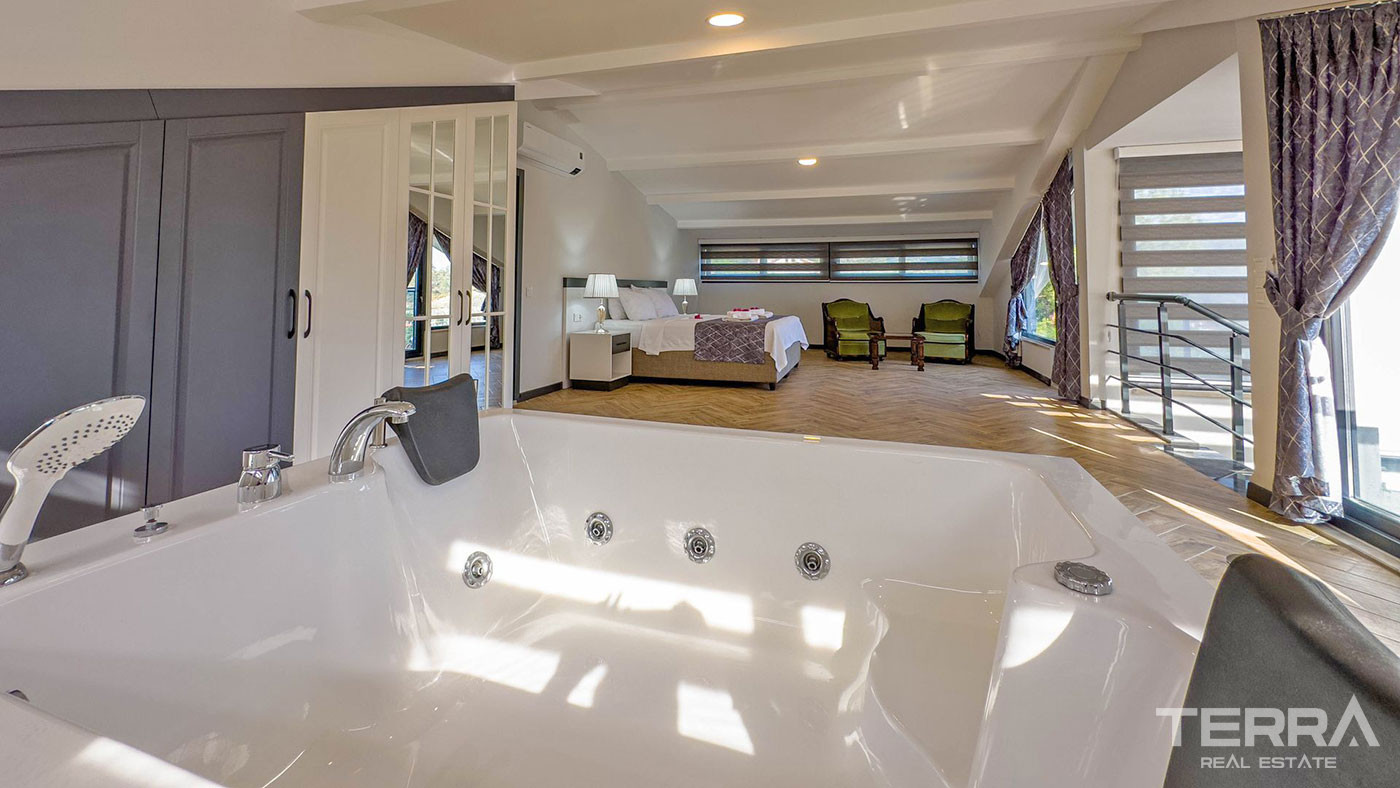 Luxury Villa with Private Swimming Pool in Fethiye, Hisarönü - 95160