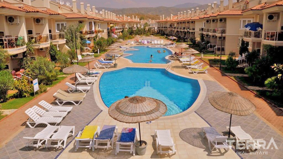 Resale Seafront Apartment in Fethiye, Çalış with Shared Swimming Pool