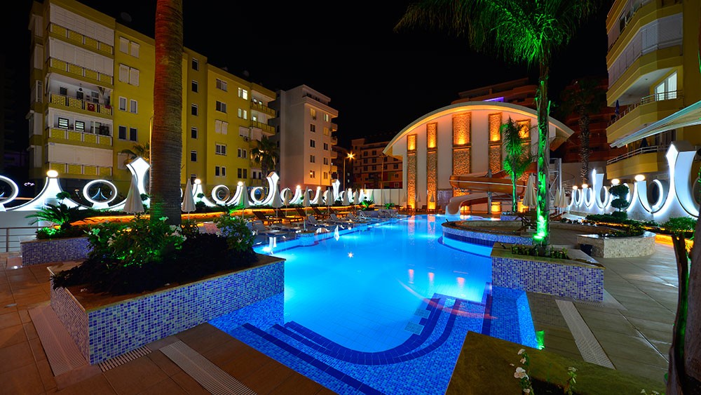 Queen Residence seafront apartments in Mahmutlar, Alanya - 1261