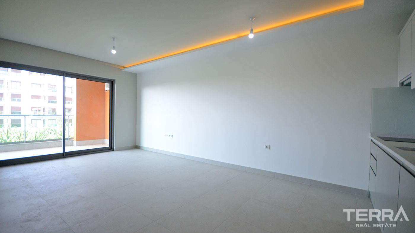 Alanya Kestel'de Lüks Olanaklar Sahip 1+1 Denize Sıfır Daire - 59940