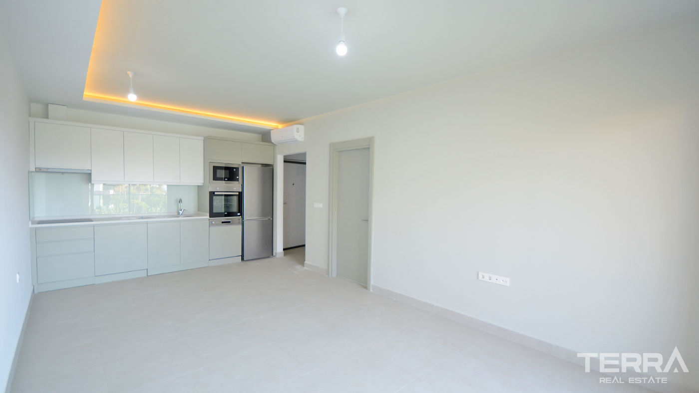 Alanya Kestel'de Lüks Olanaklar Sahip 1+1 Denize Sıfır Daire - 59942