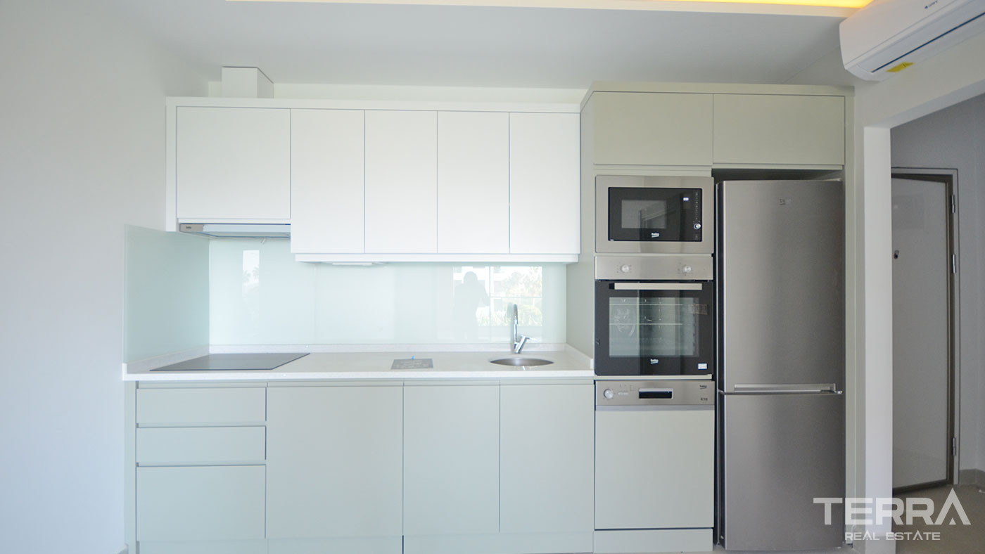 Alanya Kestel'de Lüks Olanaklar Sahip 1+1 Denize Sıfır Daire - 59943