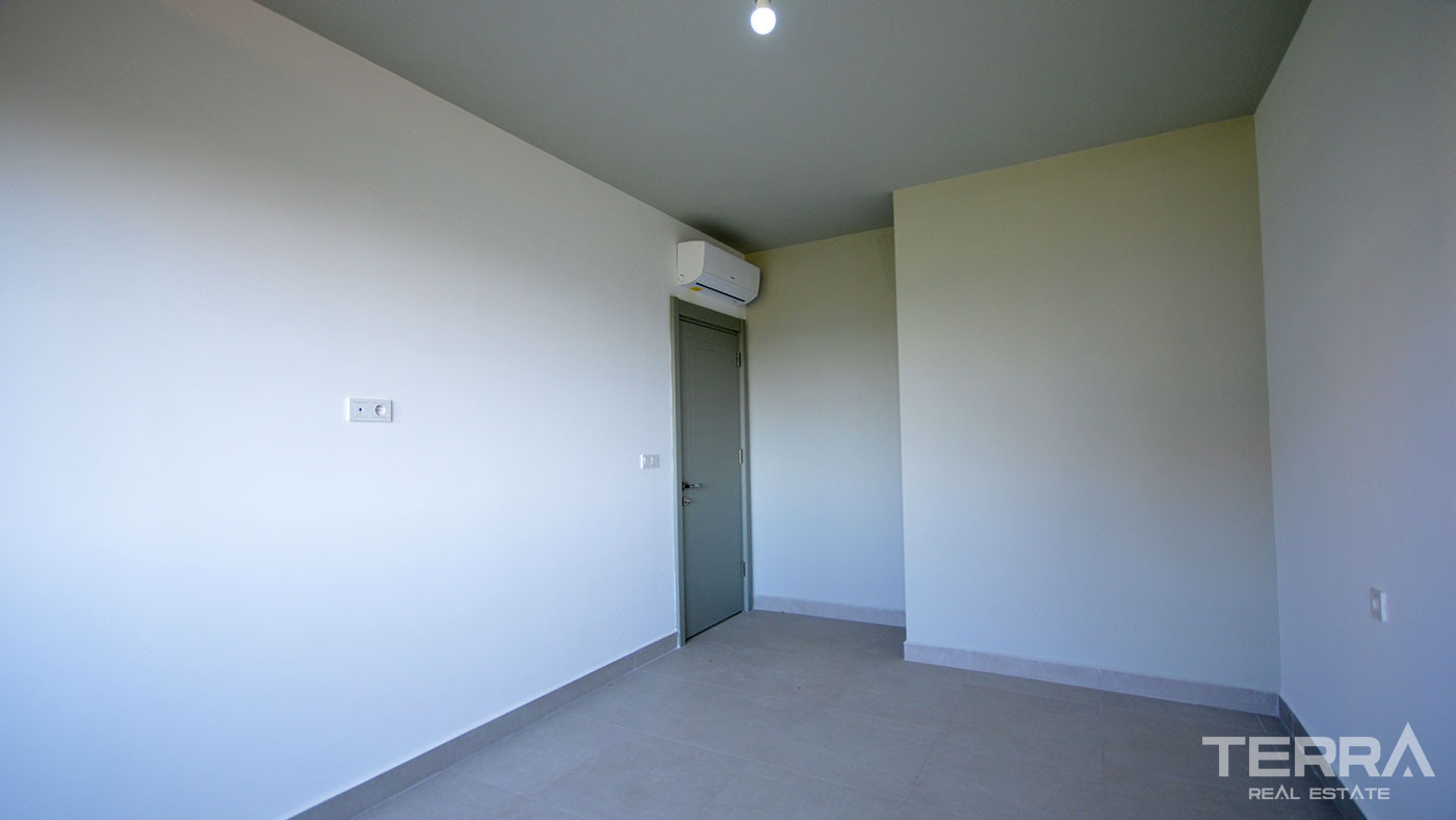 Alanya Kestel'de Lüks Olanaklar Sahip 1+1 Denize Sıfır Daire - 59945