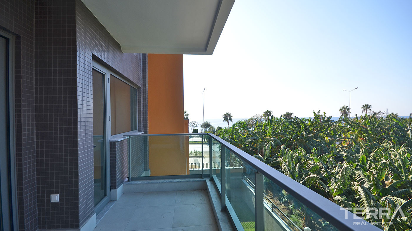 Alanya Kestel'de Lüks Olanaklar Sahip 1+1 Denize Sıfır Daire - 59952