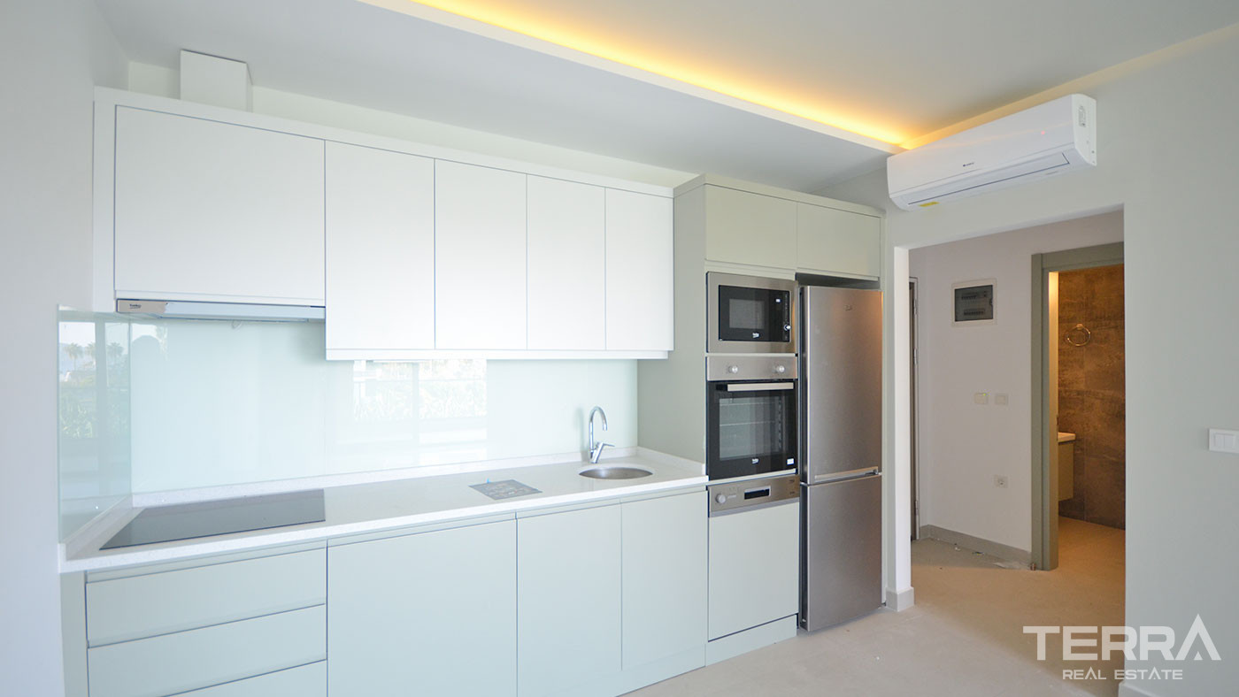 Alanya Kestel'de Lüks Olanaklar Sahip 1+1 Denize Sıfır Daire - 59955