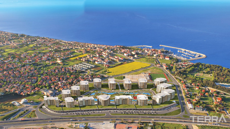 Bizim Evler Apartments with Sea View in Büyükçekmece Near Marina