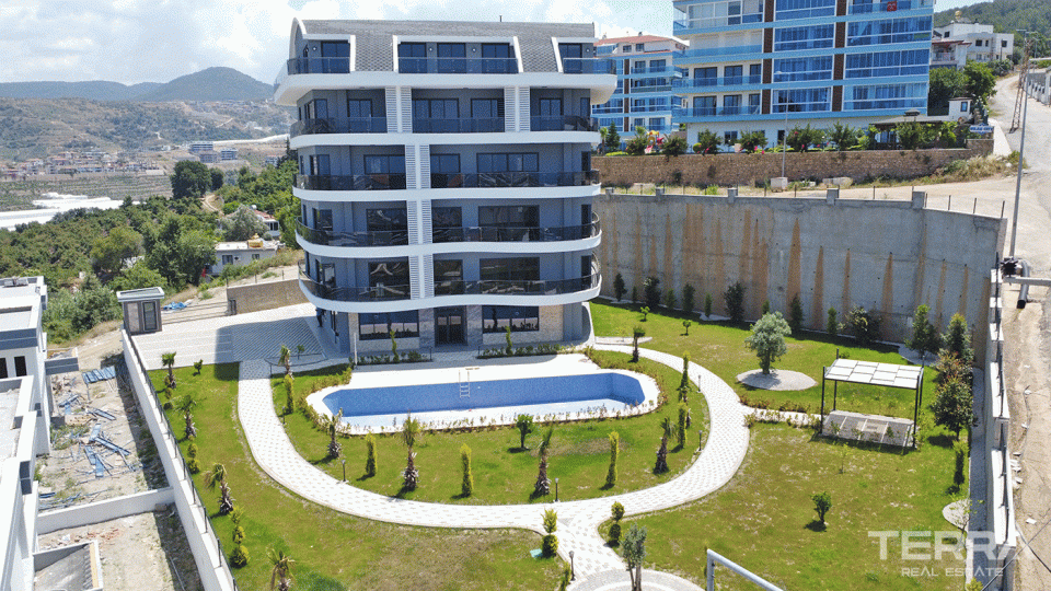 Luxury Apartments 1.3 km from the Beach in Peaceful Kargıcak, Alanya