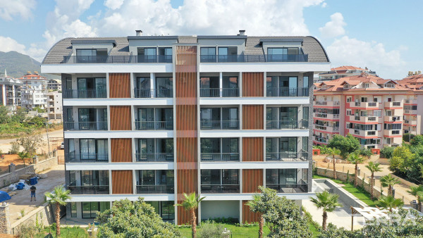 Luxury Apartments with Rich Amenities in the Complex in Oba, Alanya