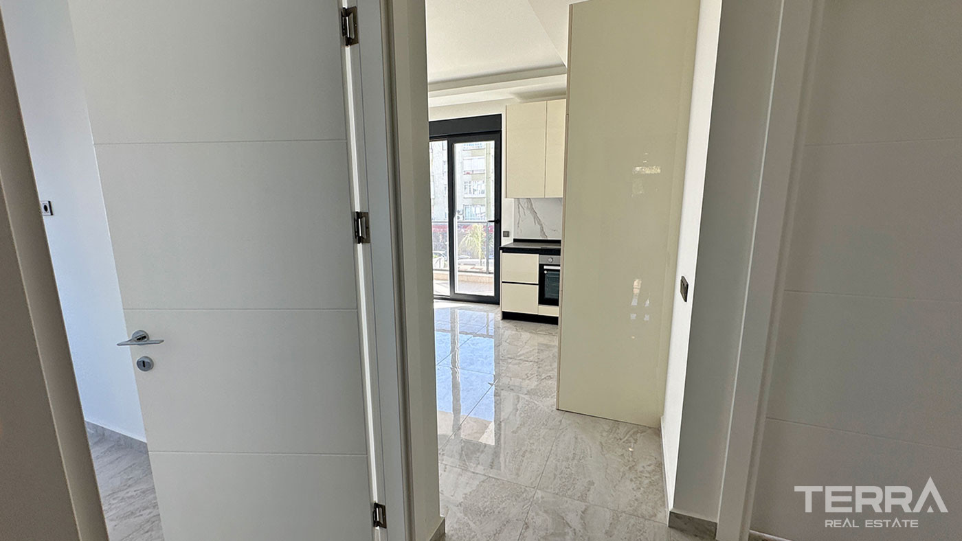 Luxury Apartments in Alanya within an Elite Complex 350 to the Beach - 100389