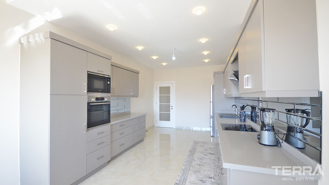 Key Ready Penthouse in Alanya, Mahmutlar with Sea and Castle View - 63825