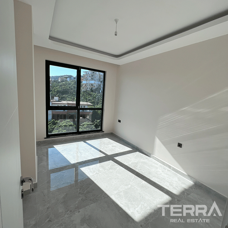 Alanya'da Merkezi Konumda Muhteşem Deniz Manzaralı Daireler - 97588
